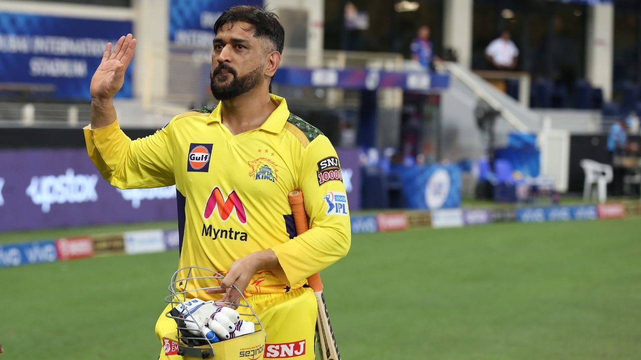 विनेगेश पुथुर की गेंदबाजी पर धोनी का बड़ा रिस्पेक्ट, सोशल मीडिया पर वायरल हुआ वीडियो